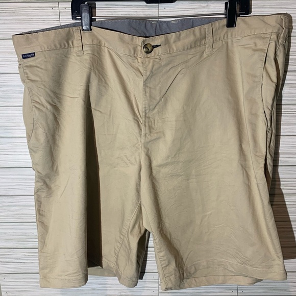 Columbia Pfg Size 44w L Cargo Shorts 